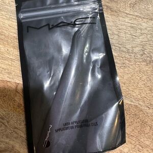 MAC Lash Applicator - Black